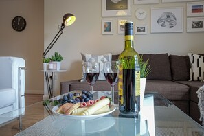 Reception - PREMIUM Listing2 Bed Cardiff City Centre (Cardiff)