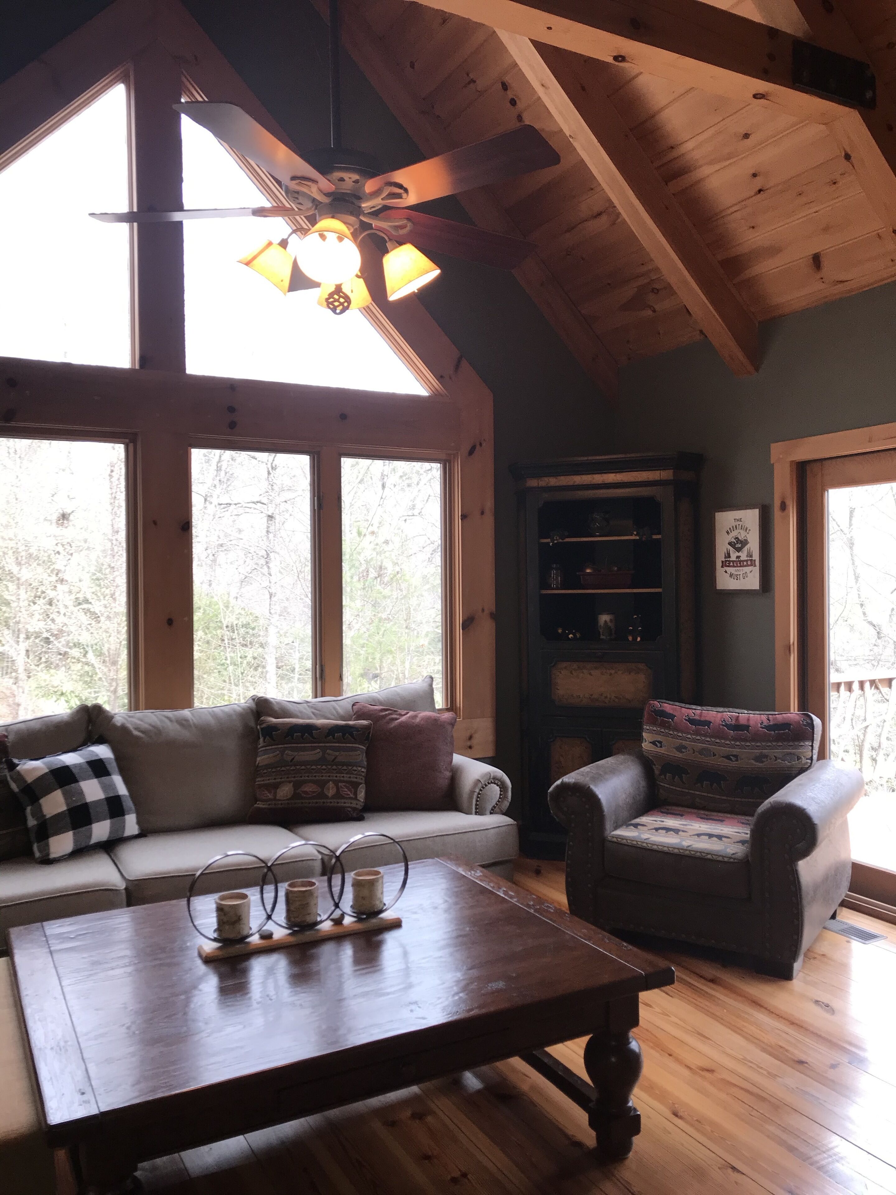 ENJOY THE LAKEFRONT AND NEARBY BLUE RIDGE PARKWAY