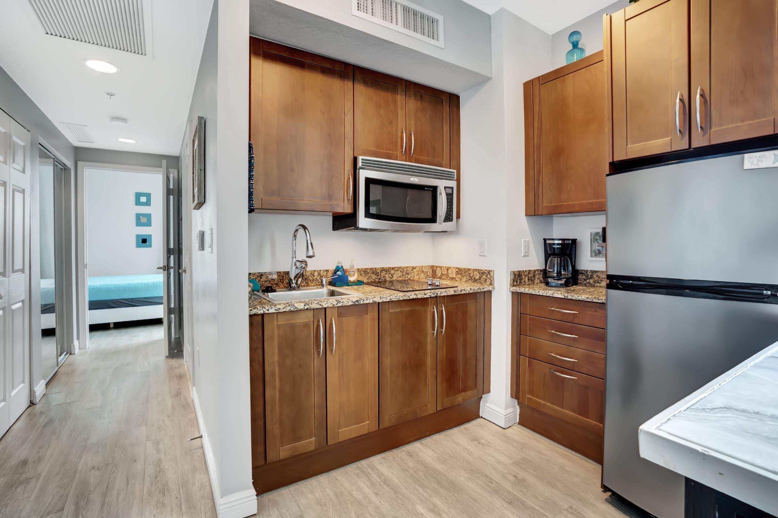 OH-SO-MUCH-BETTER-THAN-A-HOTEL!!!  ASK FOR 2-WEEK DEAL!  -ONLY 1,200!!