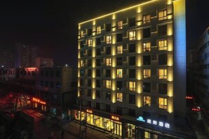 Exterior - Days Inn by Wyndham Lanzhou (Lanzhou)