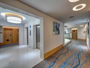 المنشأة من الداخل