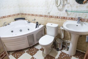 Bathroom - Grand Art (Tashkent)