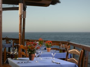 Outdoor dining - La Manga Club Hotel Principe Felipe (Cartagena)