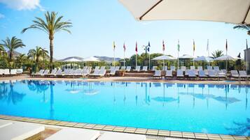 Sisäuima-allas, ulkouima-allas