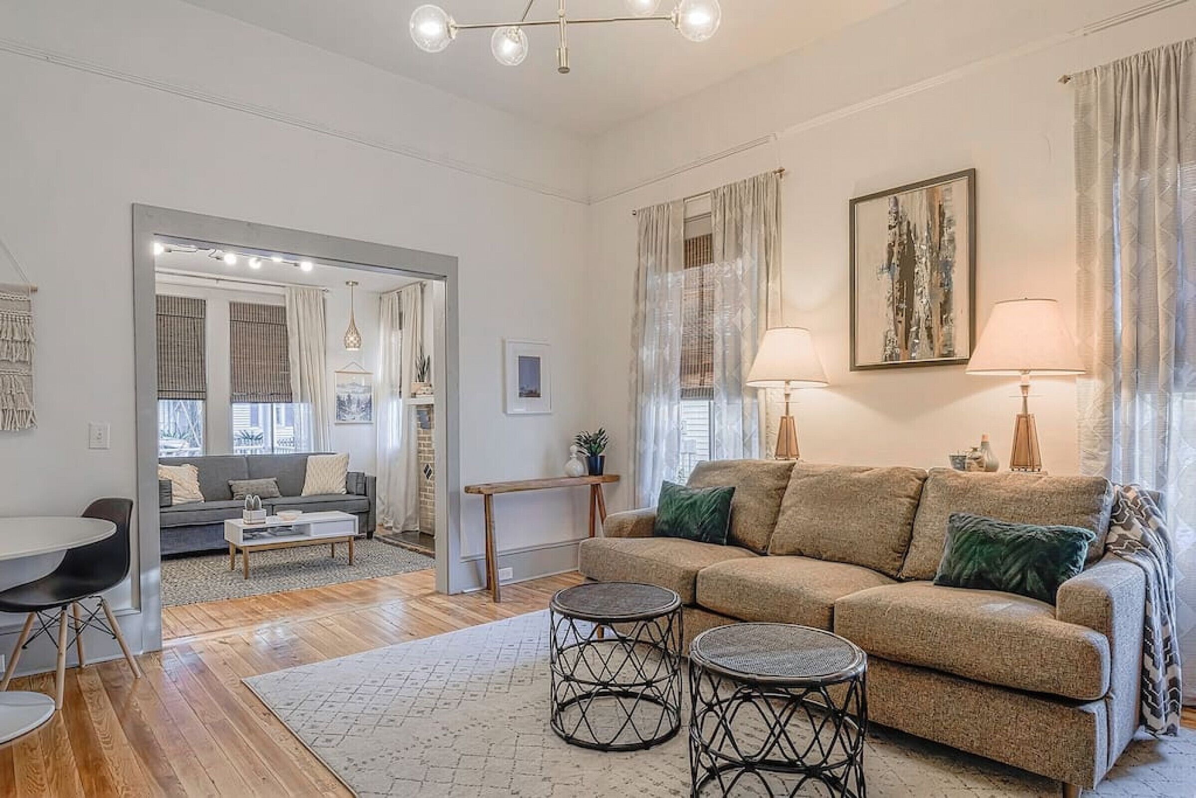 Televisión, chimenea, Netflix y servicios de streaming 