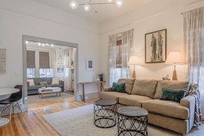 TV, fireplace, Netflix, streaming services