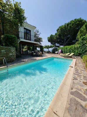 Pool - Characteristic villa with private pool 50 m from the beach (Rayol-Canadel-sur-Mer)