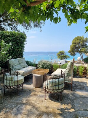Terrace/patio - Characteristic villa with private pool 50 m from the beach (Rayol-Canadel-sur-Mer)