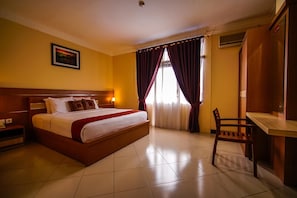Room - Kharisma Hotel (Bukittinggi)