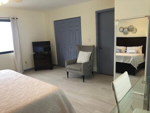 1 chambre, bureau, fer et planche à repasser, Wi-Fi gratuit