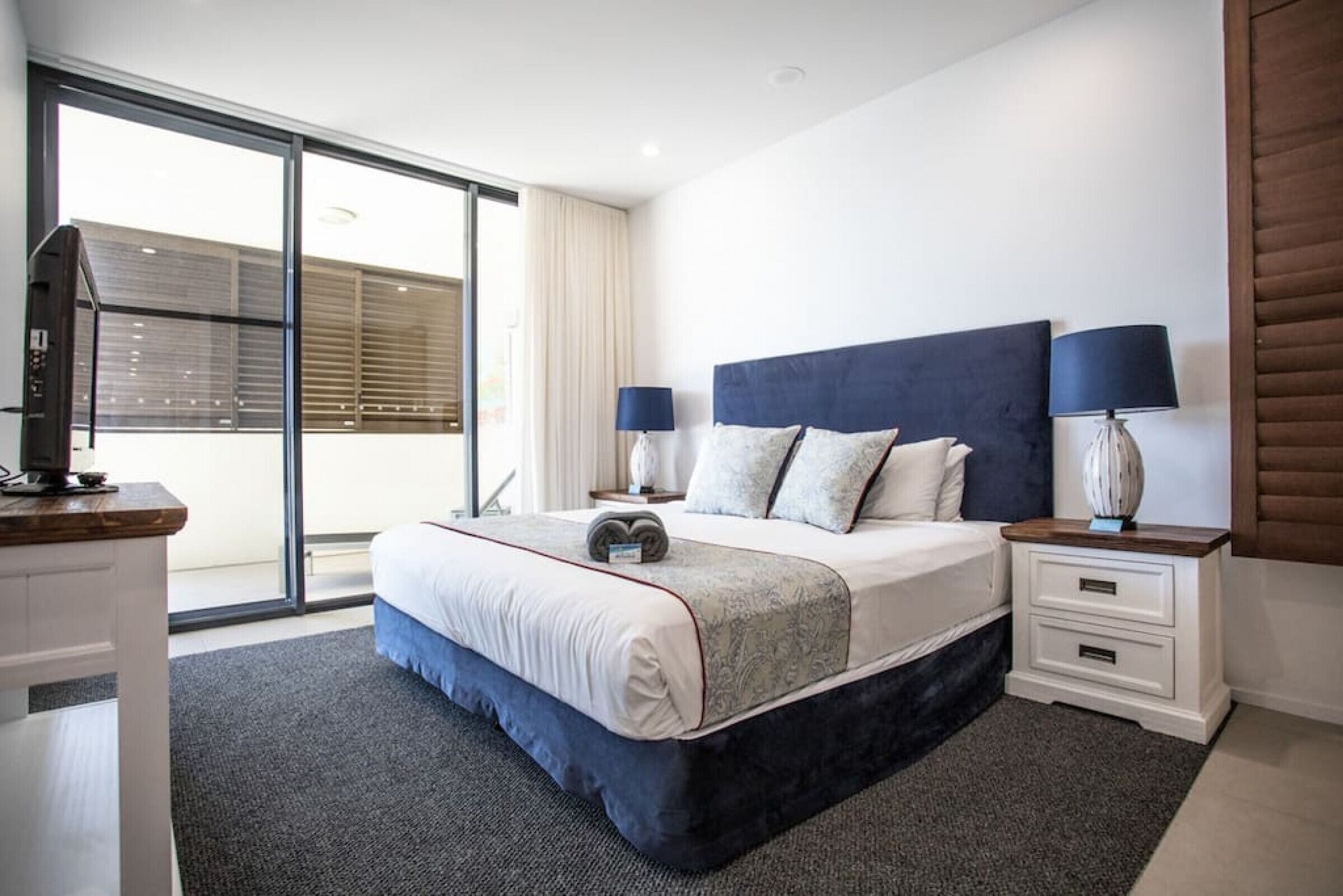 Ocean view 3 bedroom family friendly 2 pools  WI-FI