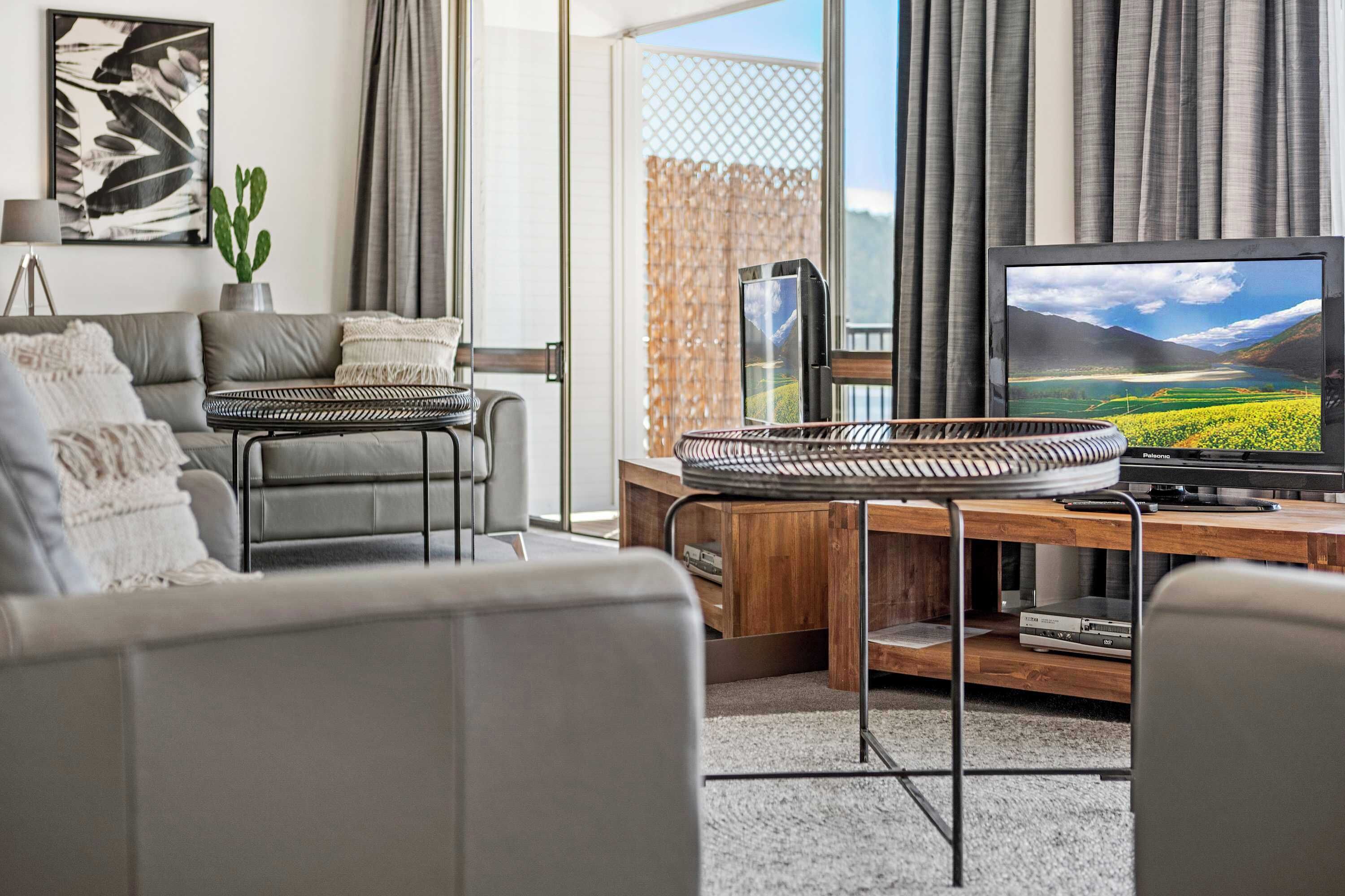 TV