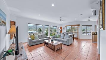 Fernseher, Netflix, Streaming-Dienste