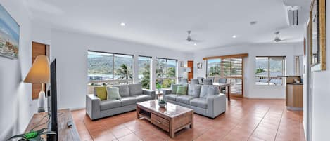 Fernseher, Netflix, Streaming-Dienste