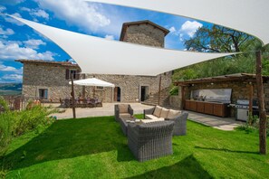 Outdoor dining - Villa il Vigneto - Homelike Villas (Greve in Chianti)