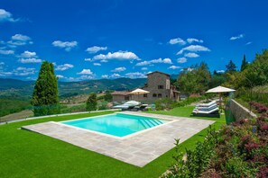 A heated pool - Villa il Vigneto - Homelike Villas (Greve in Chianti)