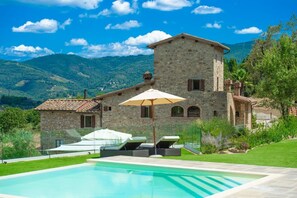 A heated pool - Villa il Vigneto - Homelike Villas (Greve in Chianti)