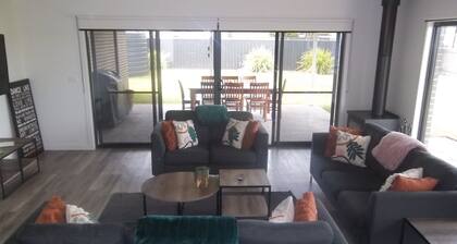 Jack's Shack is a beautiful spacious family house, with 5 bedrooms!