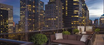 Midtown NYC 2 BR W/rooftop prime location