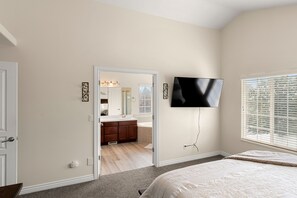 5 chambres, fer et planche à repasser, lit parapluie, Wi-Fi gratuit