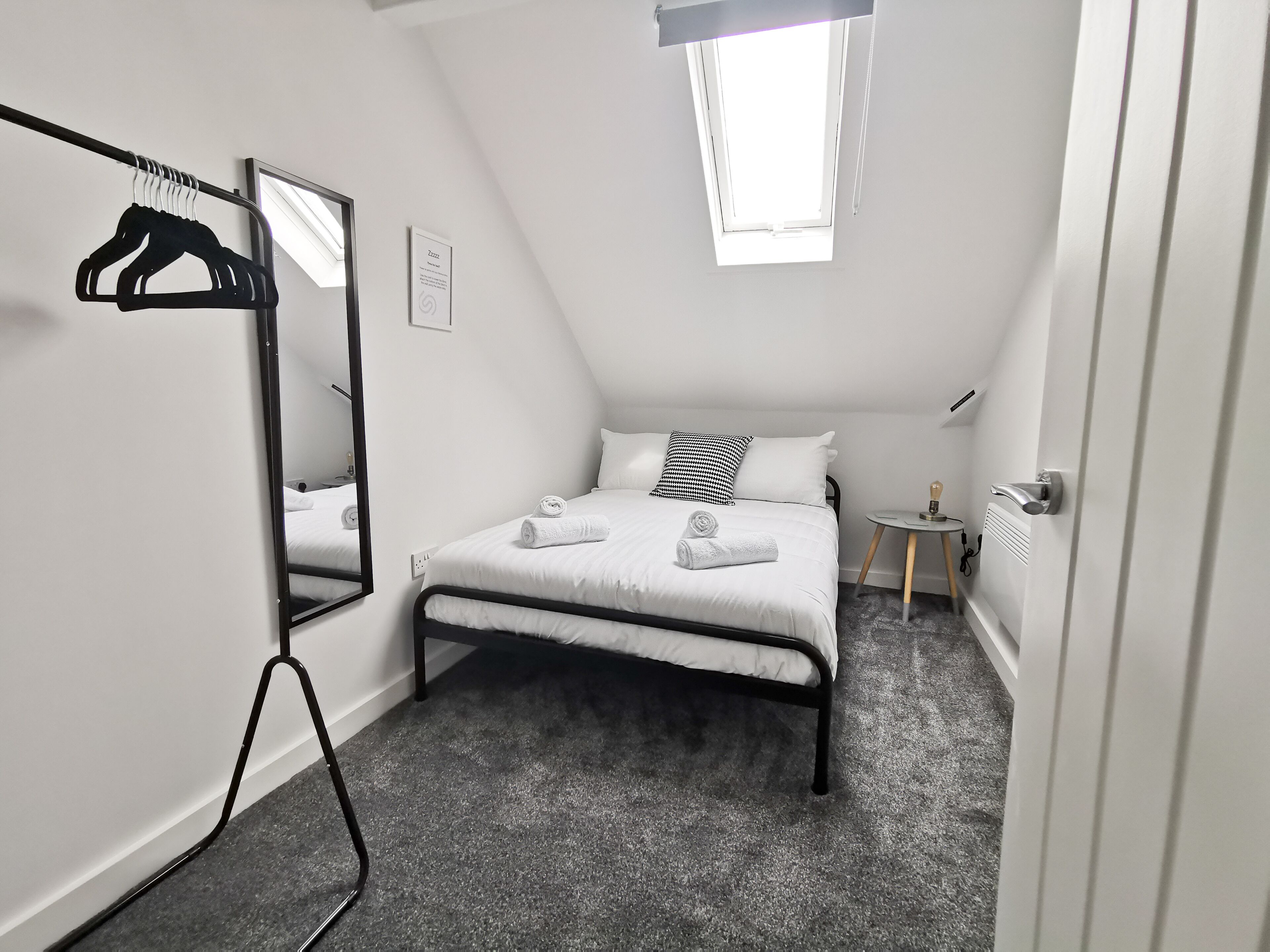 1 bedroom, iron/ironing board, WiFi (free)