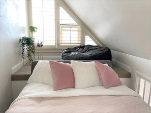 4 عدّة غرف نوم ومكتب ومكواة/لوح كي وواي فاي مجانًا