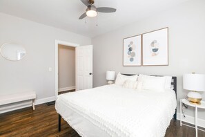3 bedrooms, iron/ironing board, WiFi - 3 Bedroom Apartment Near Short North (Columbus)