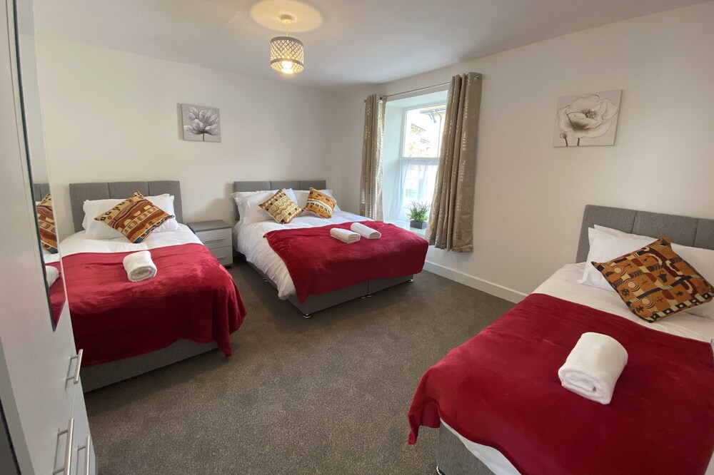Octagon Apartment 3