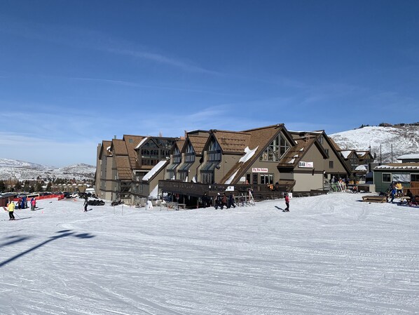 Snow and ski sports