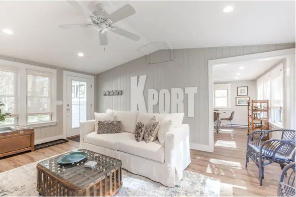 Cozy Cottage With Private Water Access