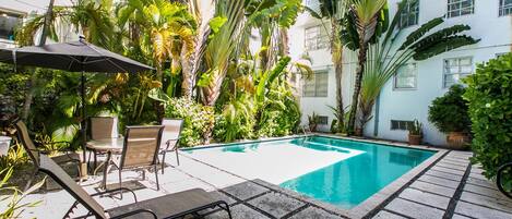 Piscina a l'aire lliure