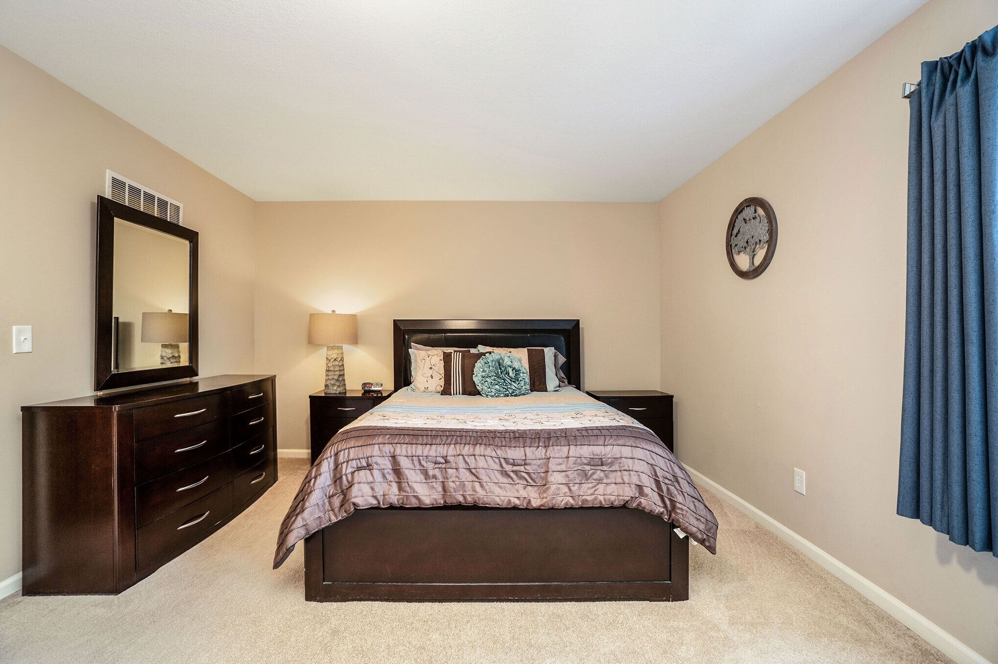 Lovely Home Near South Kansas City