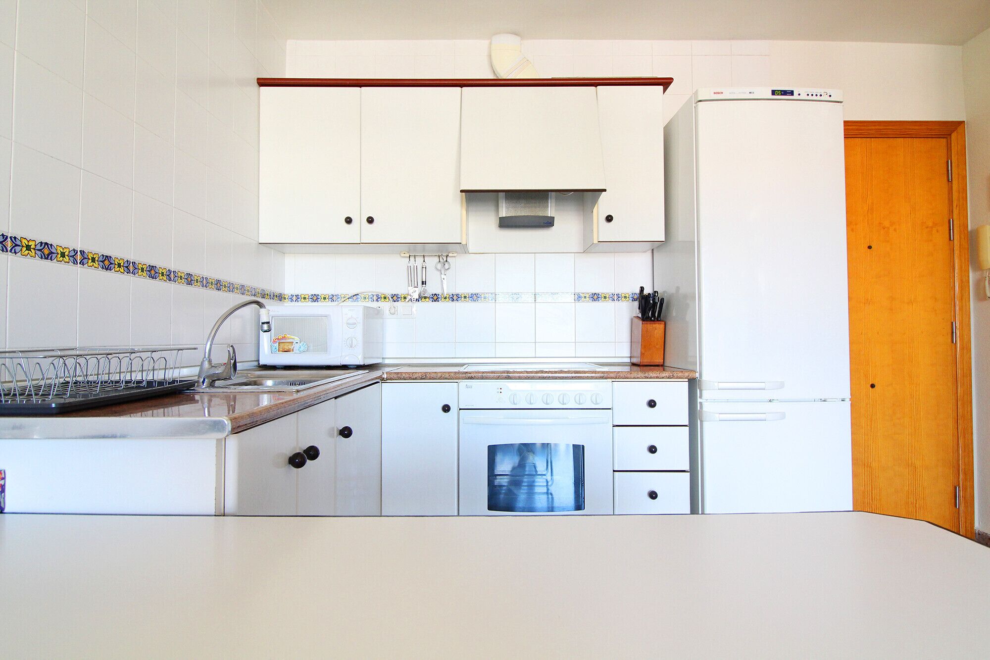 Frigorifero, microonde, forno, macchina per tè/caffè