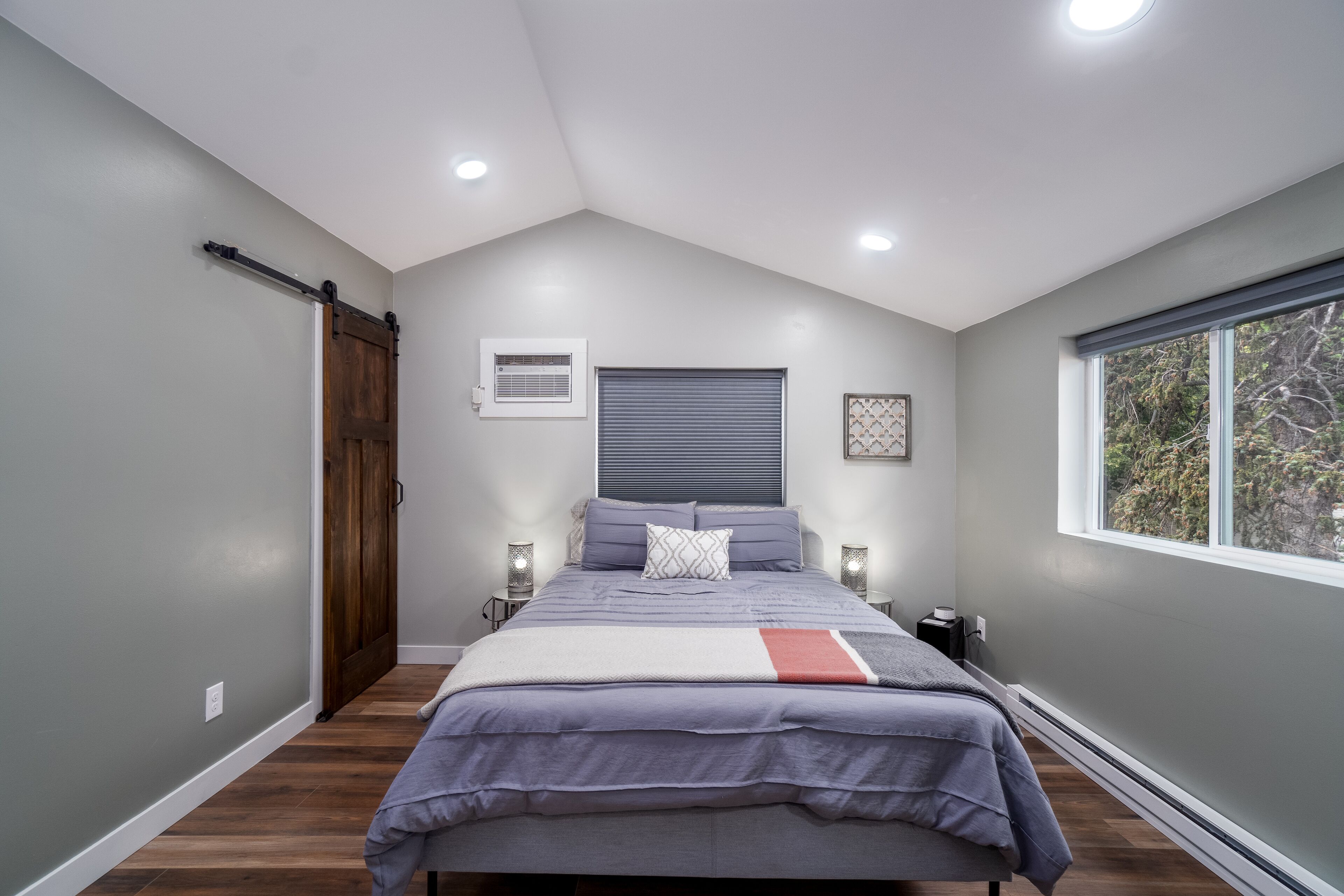 Trendy Downtown Loveland Cottage - Near Rocky Mountain National Park!!!