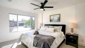 3 chambres, fer et planche à repasser, lit de bébé portatif, Wi-Fi