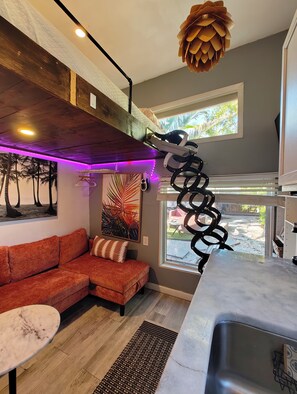 تلفزيون ذكي