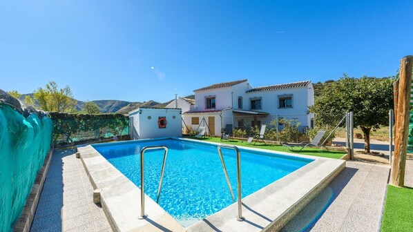 Pool - Huerta Espinar Archidona by Ruralidays (Málaga)