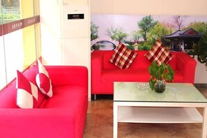 Interior - 7 Days Premium (Guangzhou Zengcheng Xintang Light Rail Metro Station) (Guangzhou)