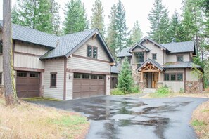 Exterior - Golf View, Game Room, Suncadia Pool Access (Cle Elum)