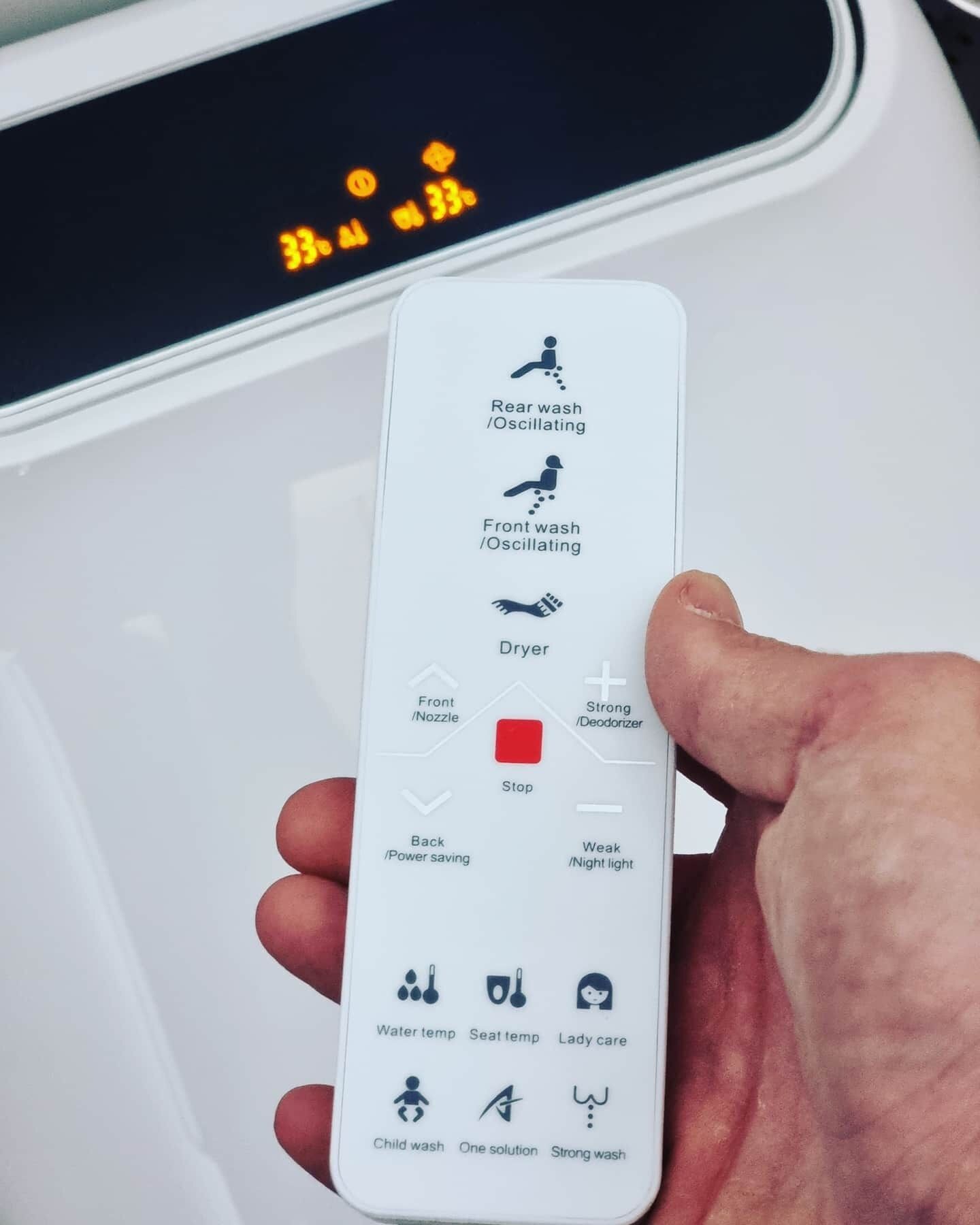 The Hideaway - Lake Views | Bike Storage | Fast Wi-Fi | Central Location | BBQ — image 6