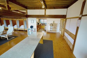 1 chambre, bureau, Wi-Fi gratuit, draps fournis