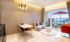 Suite Garden | Individually decorated, individually furnished, free WiFi, bed sheets - Elijah Resort (Incheon)