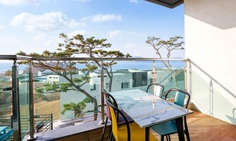 Decoración personalizada, muebles diferentes y wifi gratis 