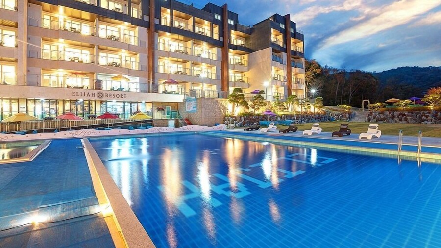 Elijah Resort
