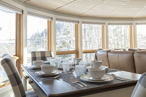 The Triple Round House, In The Heart Of Hidden Valley Ski Hill & Peninsula Lake