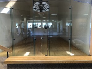 Combined shower/bathtub, hair dryer, towels, soap