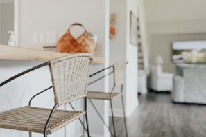 Interior - Sunset Villa Across the Street from Beach & Walk to Pool / Golf
 (Johns Island)