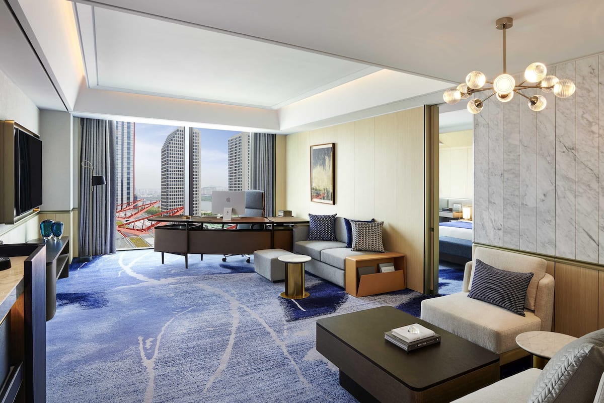 Premier Suite, 2 Bedrooms | Down duvets, minibar, in-room safe, desk