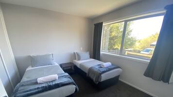 Casa | 2 habitaciones, escritorio, cunas gratuitas y camas extra