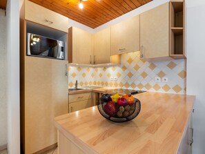 Microwave, dishwasher, toaster, highchair